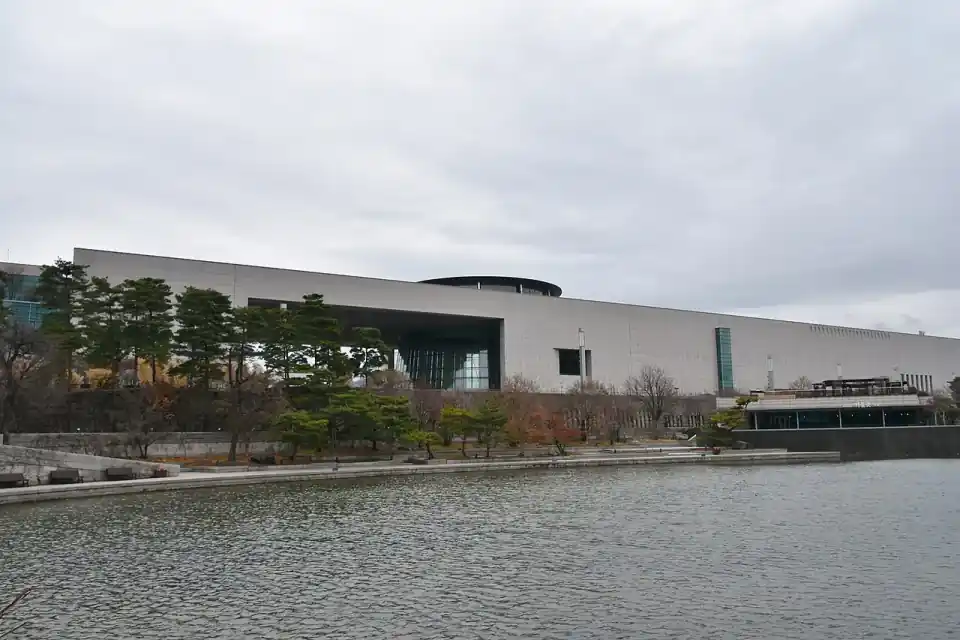 국립중앙박물관 실제 전경 사진